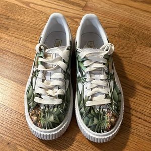 Puma Pineapple Platform Sneakers Size 6 Youth